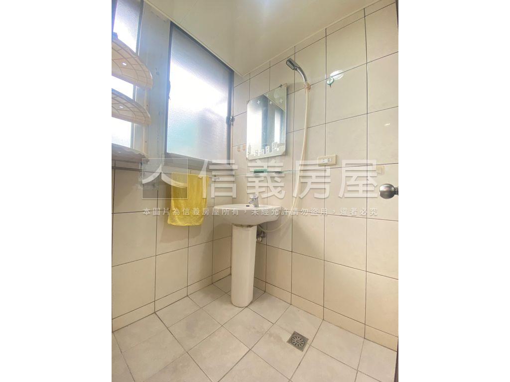 馬上幸福４房車位捷運宅房屋室內格局與周邊環境