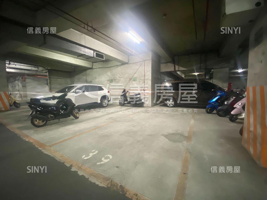 馬上幸福４房車位捷運宅房屋室內格局與周邊環境