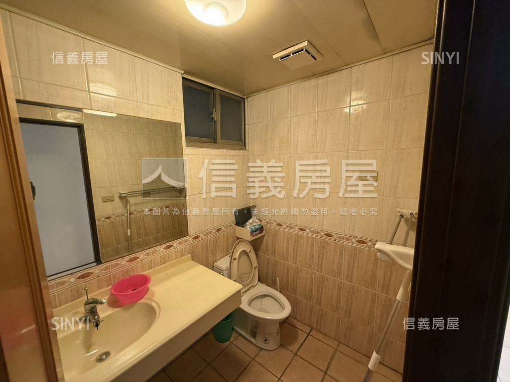 福德南路電梯九樓房屋室內格局與周邊環境