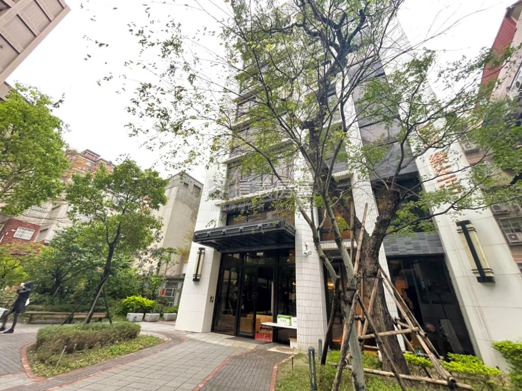新春街樂生活溫馨兩房車位房屋室內格局與周邊環境