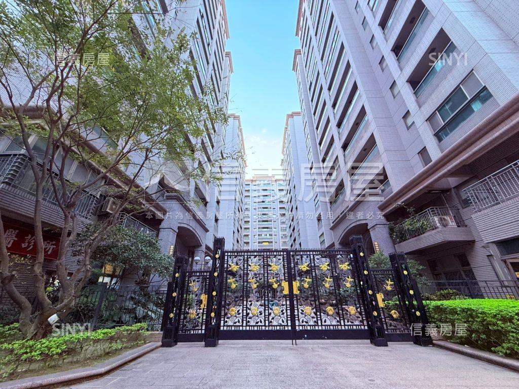 專任國泰紐廣景觀三房車位房屋室內格局與周邊環境