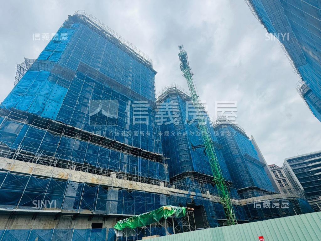 帝璽高樓層２房房屋室內格局與周邊環境