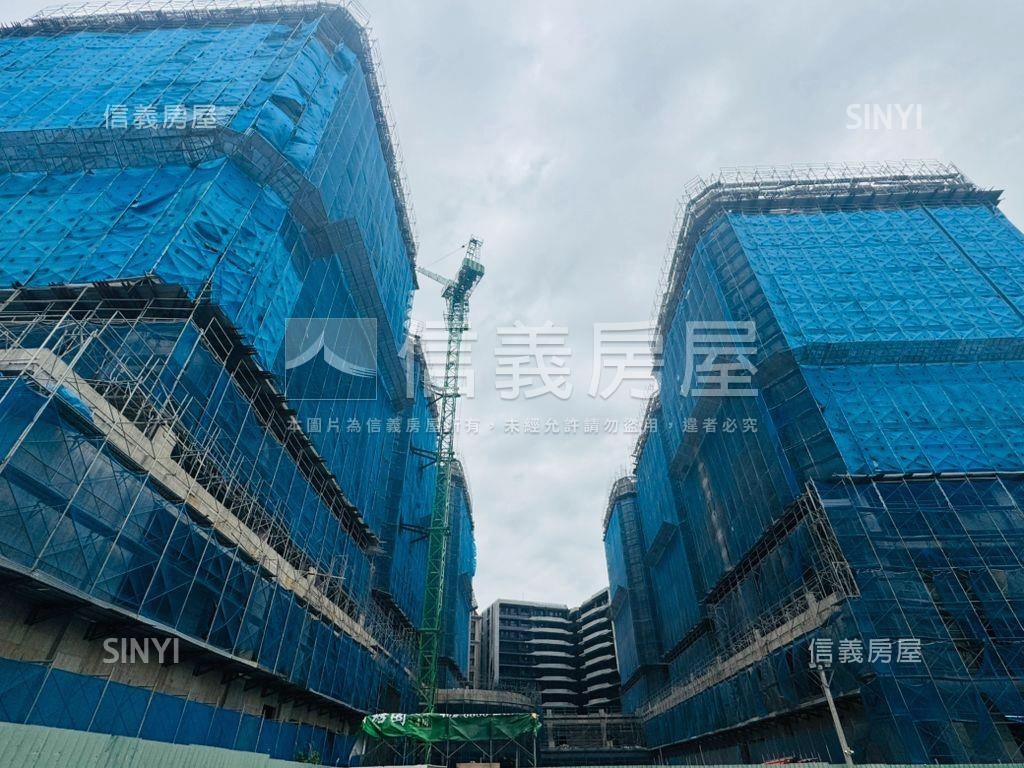 帝璽高樓層２房房屋室內格局與周邊環境