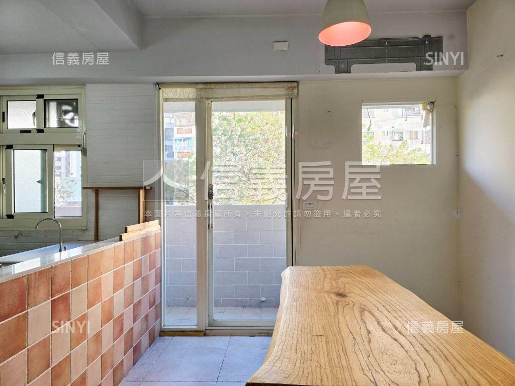 近一點利柳川首排大三房房屋室內格局與周邊環境