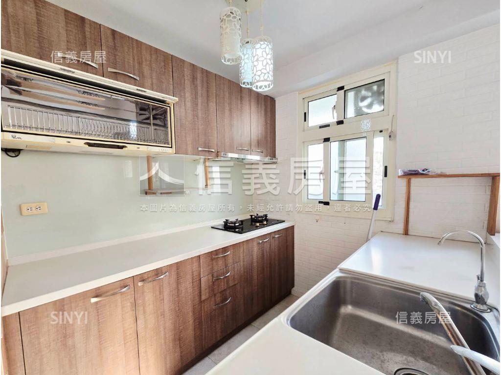 近一點利柳川首排大三房房屋室內格局與周邊環境