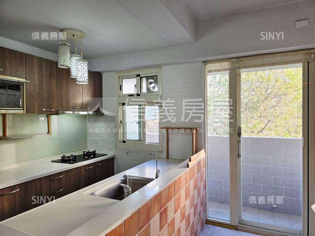 近一點利柳川首排大三房房屋室內格局與周邊環境