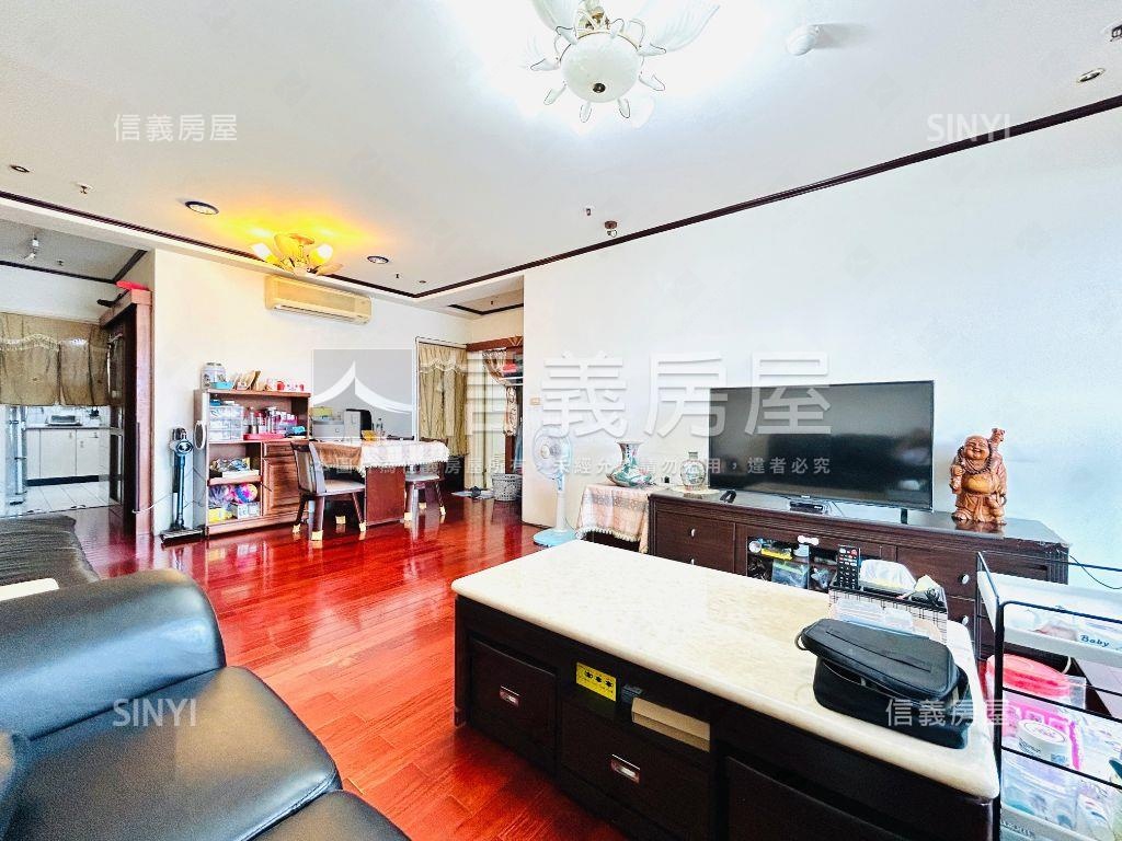 電梯河景稀有美屋房屋室內格局與周邊環境