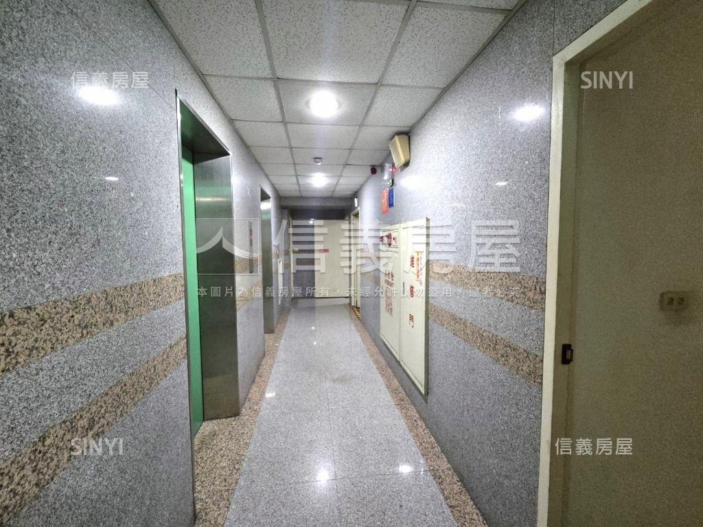 電梯河景稀有美屋房屋室內格局與周邊環境