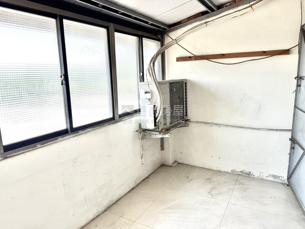 近水湳｜正中清路黃金透店房屋室內格局與周邊環境