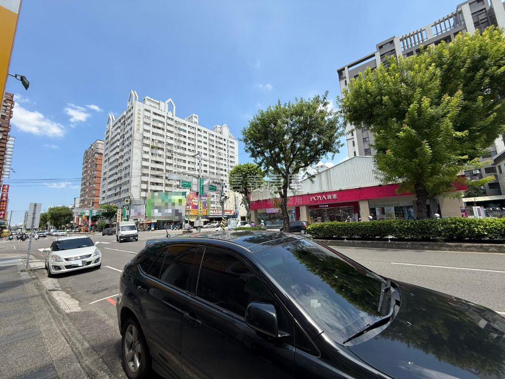 近水湳｜正中清路黃金透店房屋室內格局與周邊環境