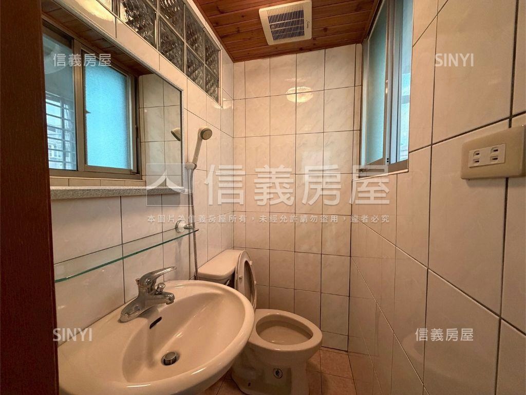 劍南方正４樓房屋室內格局與周邊環境