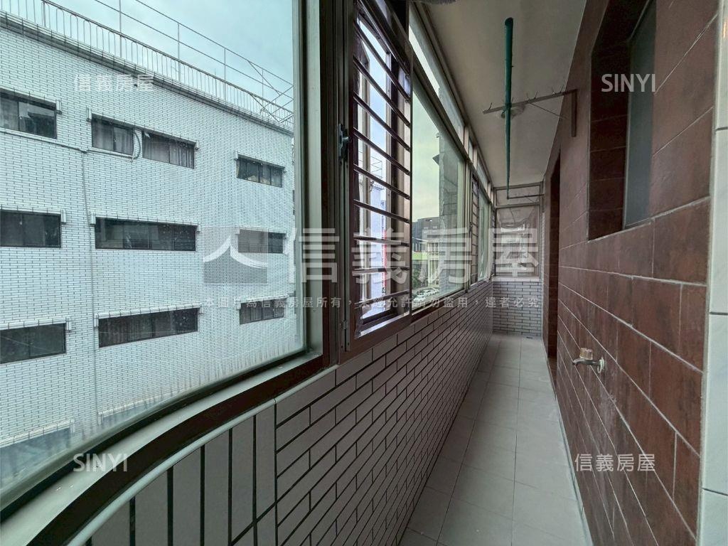 劍南方正４樓房屋室內格局與周邊環境