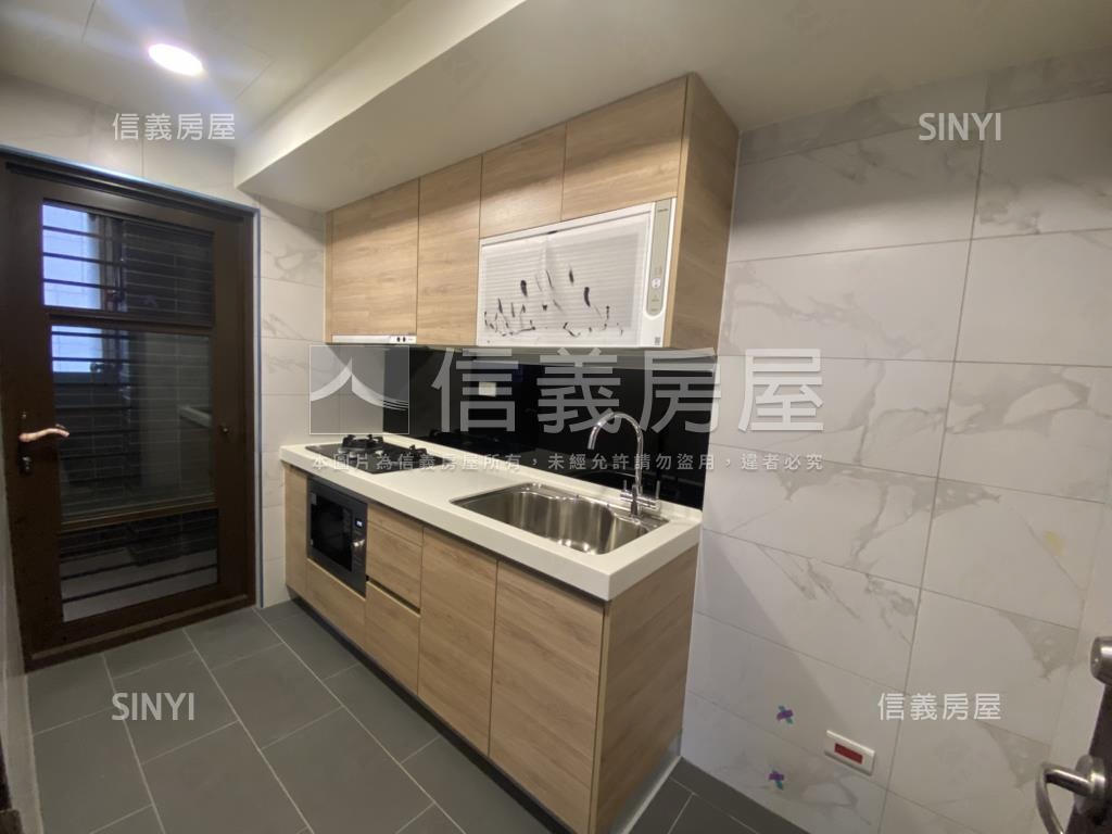 江翠重劃禾川琚２＋１房車房屋室內格局與周邊環境