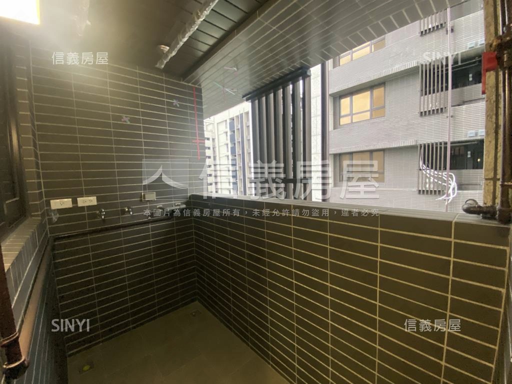 江翠重劃禾川琚２＋１房車房屋室內格局與周邊環境