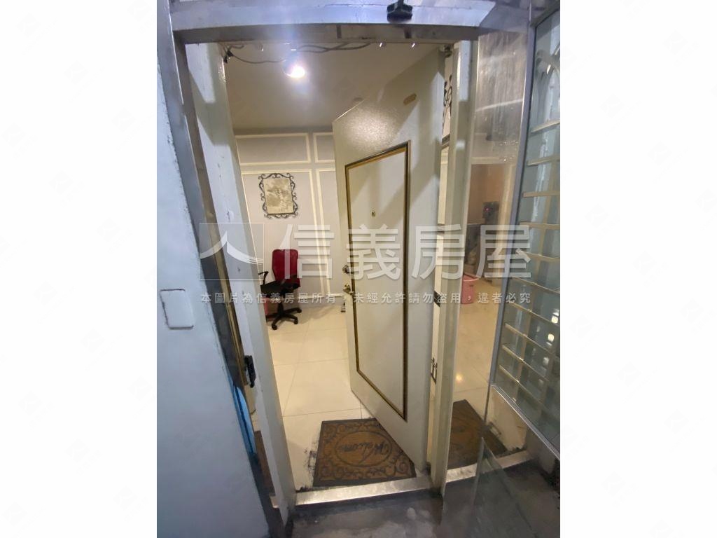 台北橋美寓頂加大空間房屋室內格局與周邊環境