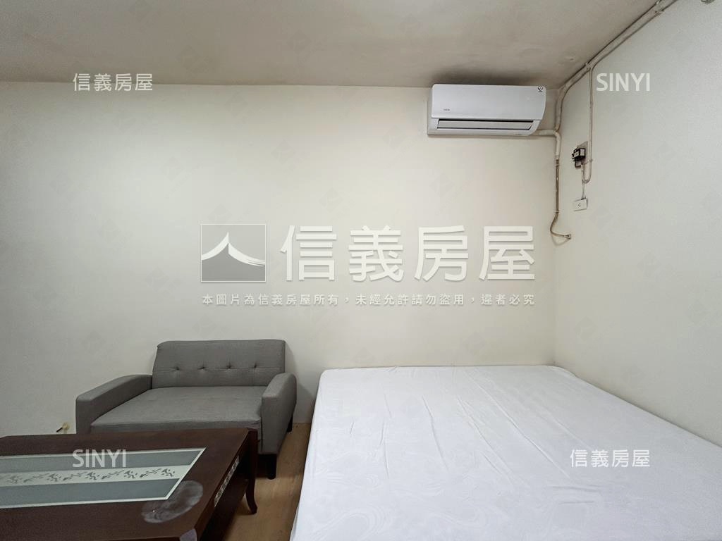近文化中心電梯套房Ｂ房屋室內格局與周邊環境