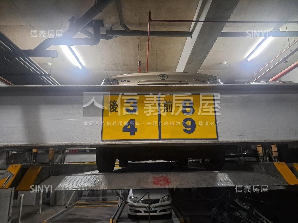 永安捷運華廈４房車位房屋室內格局與周邊環境
