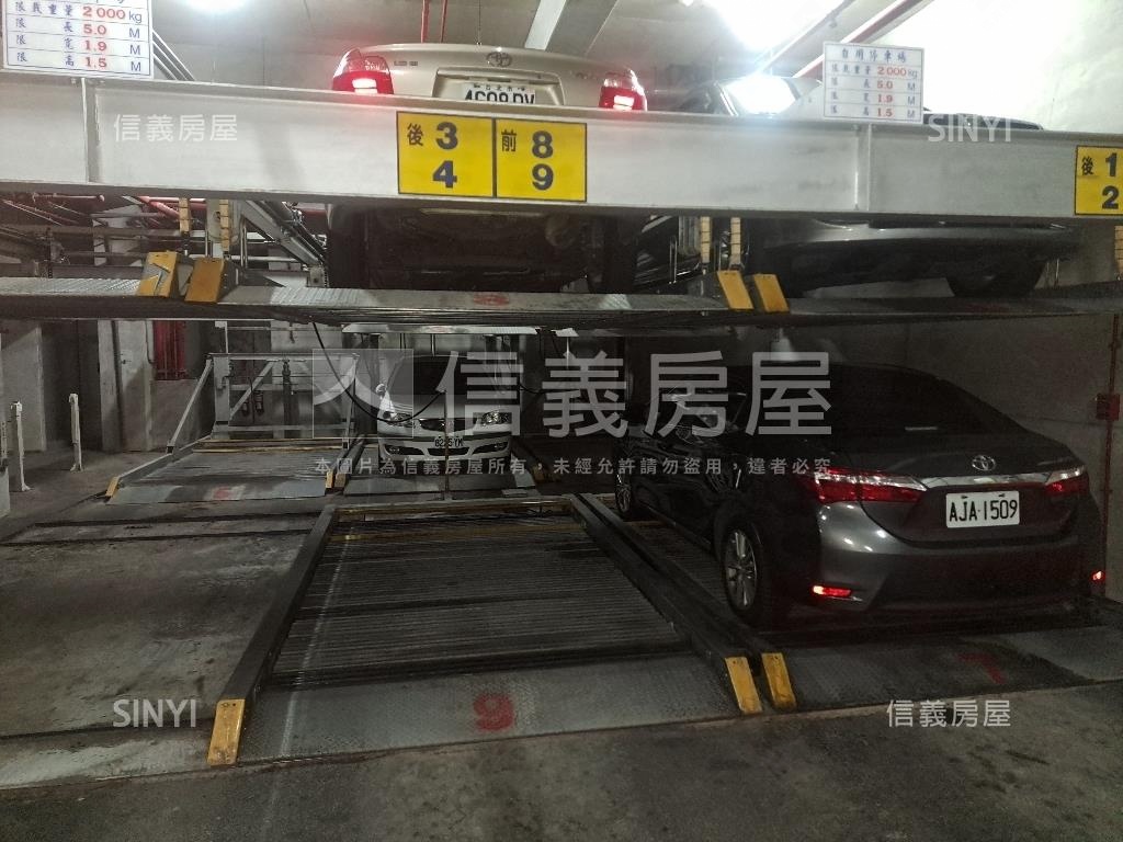 永安捷運華廈４房車位房屋室內格局與周邊環境