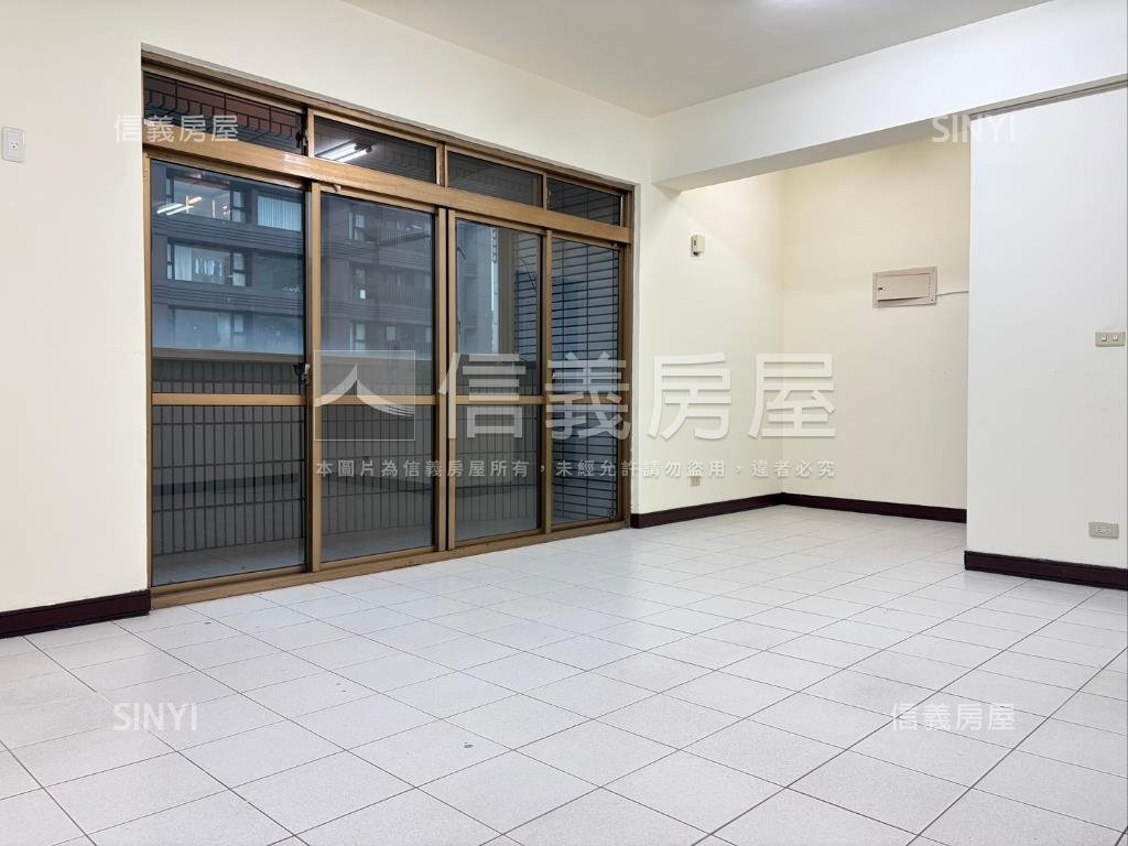 羅斯福大道捷運雙併華廈房屋室內格局與周邊環境