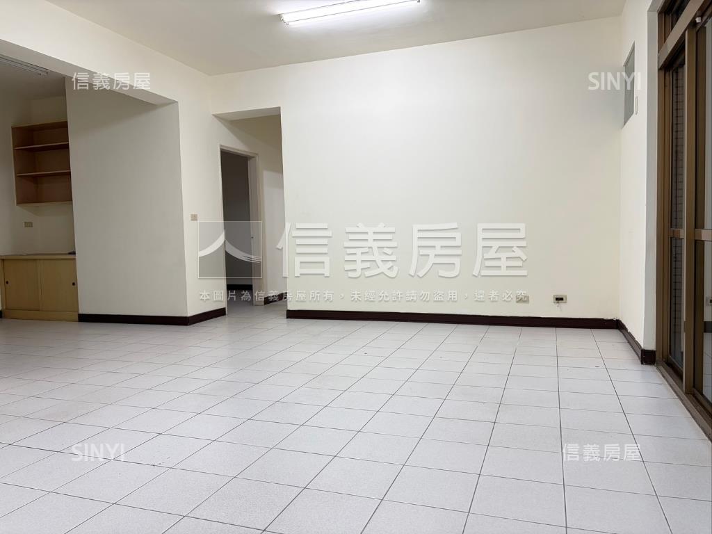 羅斯福大道捷運雙併華廈房屋室內格局與周邊環境