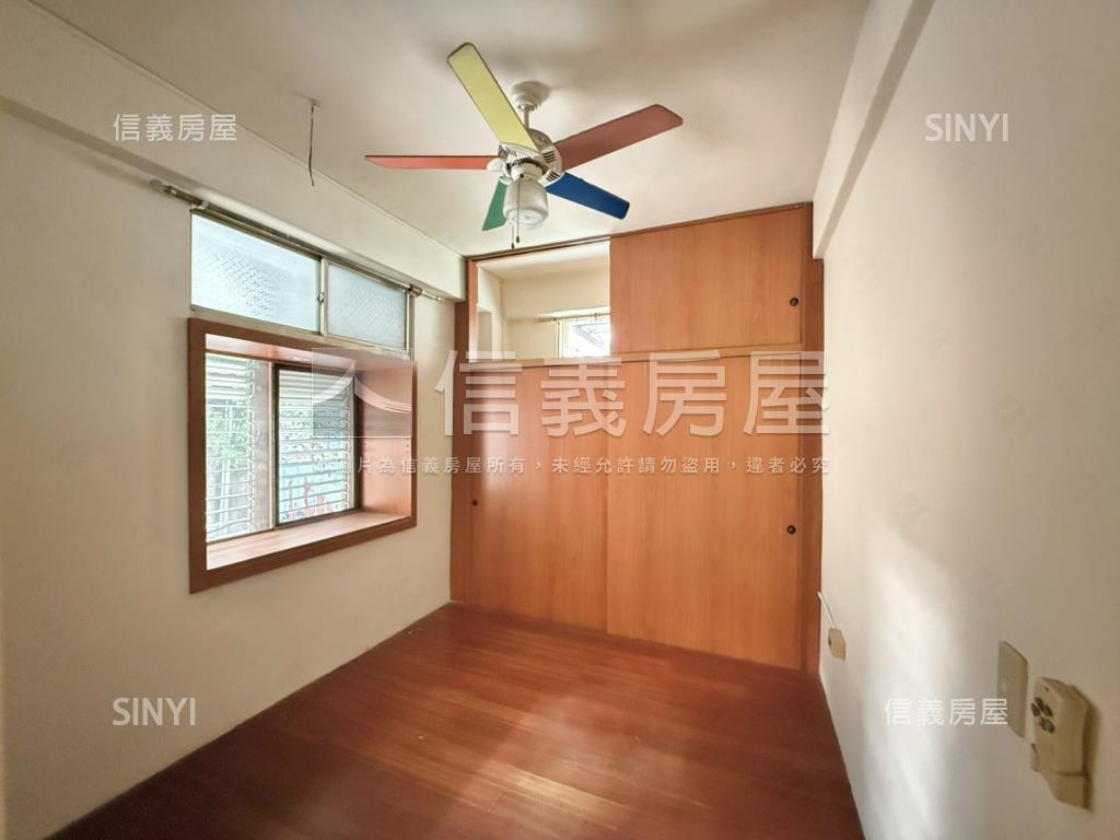 綠川近車站稀有一樓美寓房屋室內格局與周邊環境