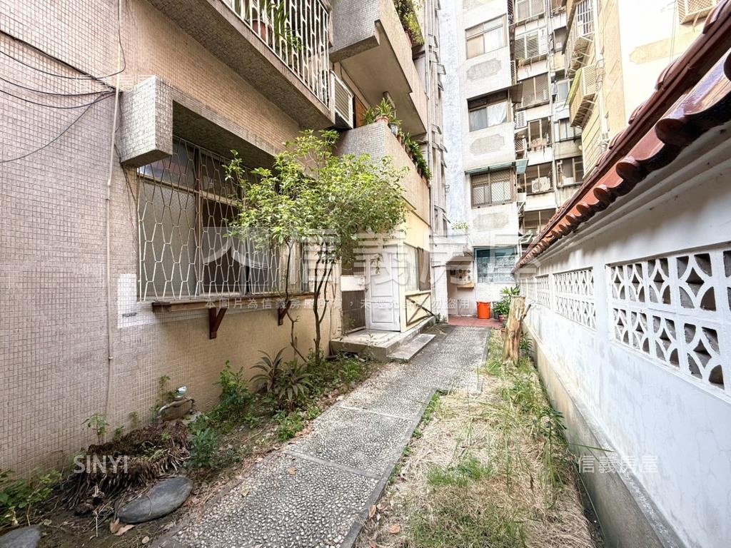 綠川近車站稀有一樓美寓房屋室內格局與周邊環境
