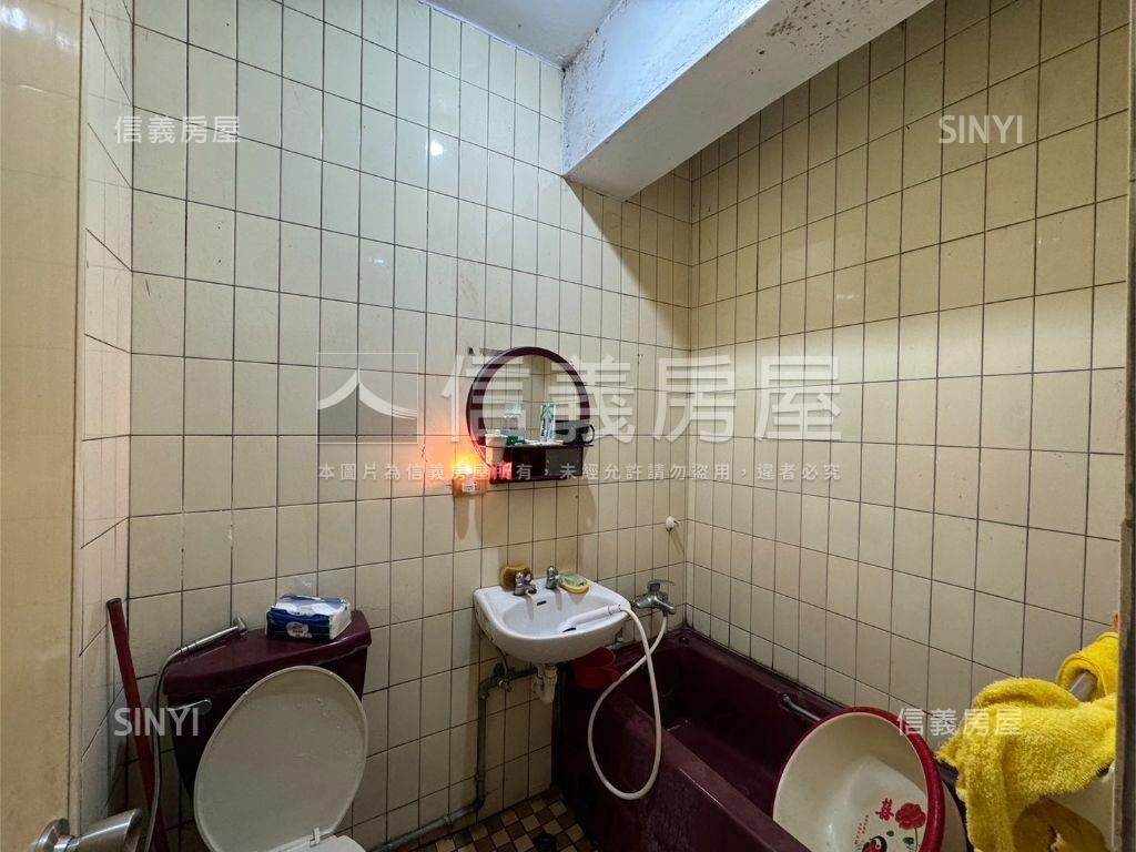 中港商圈住辦公寓三樓房屋室內格局與周邊環境