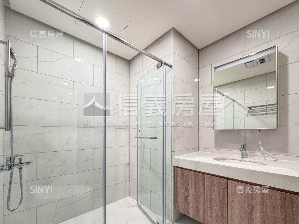 聯悦臻次頂樓三房平車位房屋室內格局與周邊環境