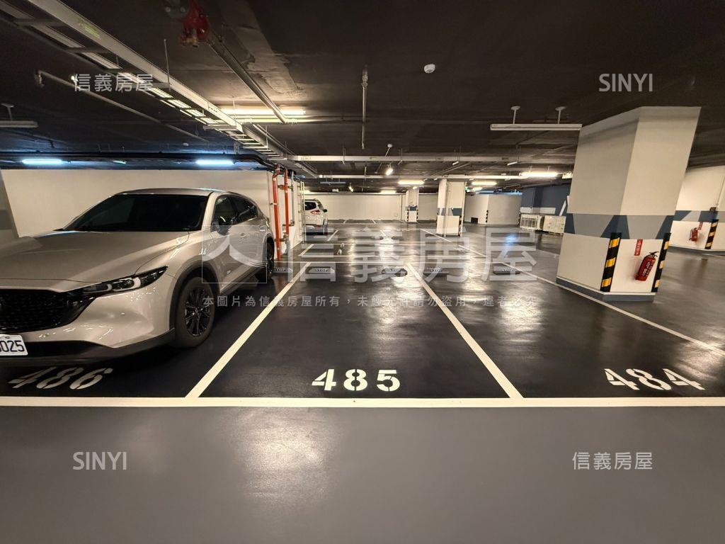 聯悦臻次頂樓三房平車位房屋室內格局與周邊環境