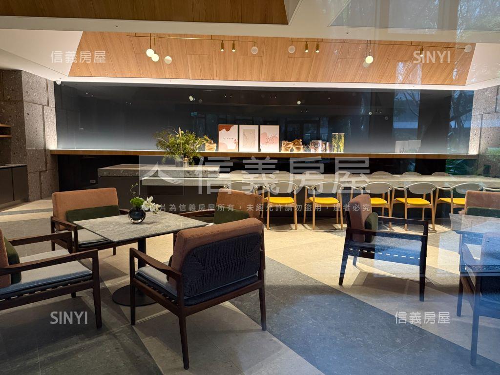 聯悦臻次頂樓三房平車位房屋室內格局與周邊環境