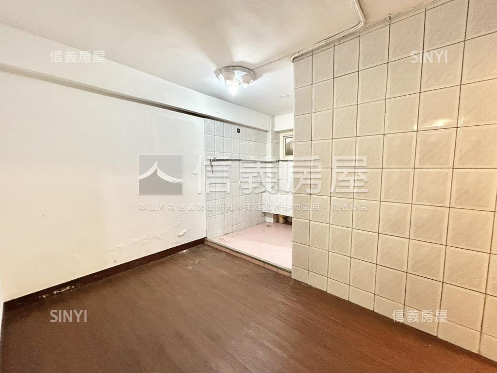 近環狀線方正一樓房屋室內格局與周邊環境