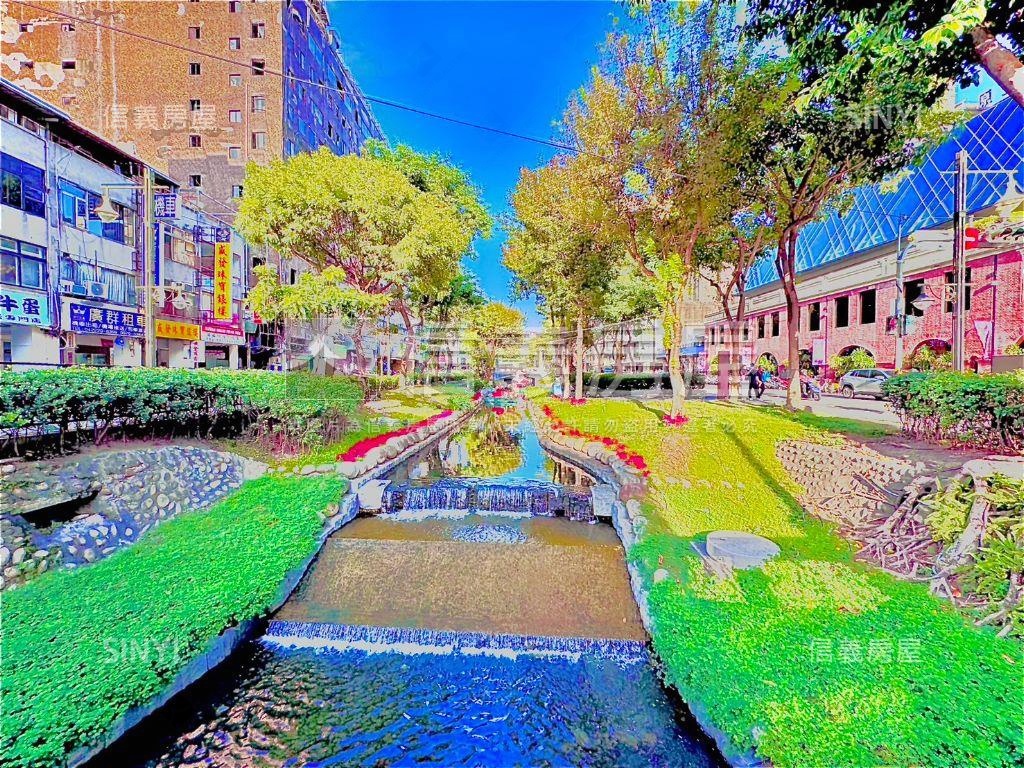 近火車站大面寬金透店房屋室內格局與周邊環境