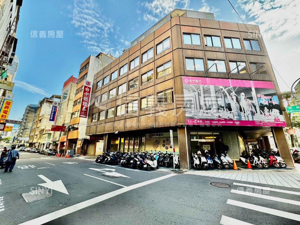 近火車站大面寬金透店房屋室內格局與周邊環境