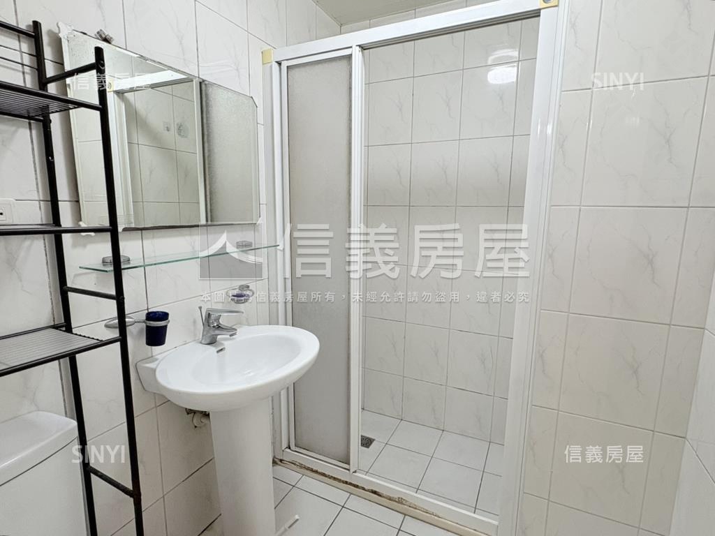 四季會館方正明亮二房房屋室內格局與周邊環境