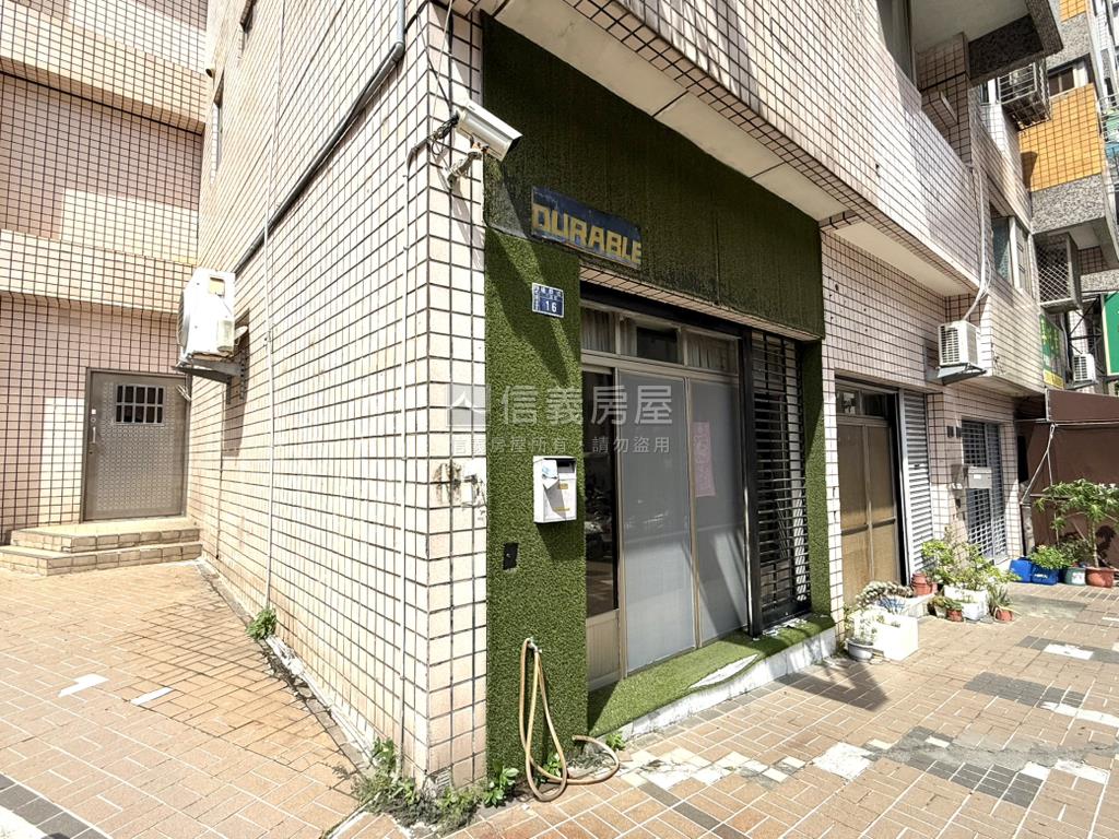 角間臨路置產收租店面房屋室內格局與周邊環境