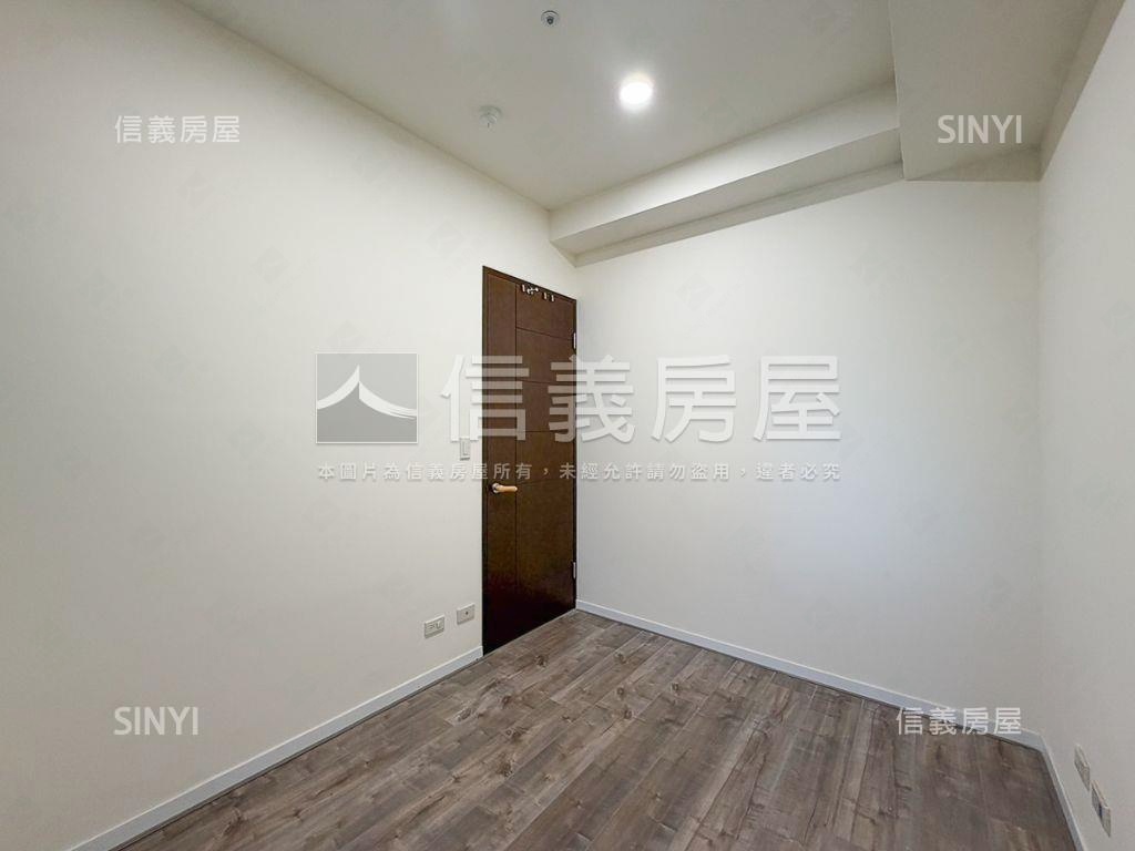 國賓大悅角間採光三房房屋室內格局與周邊環境