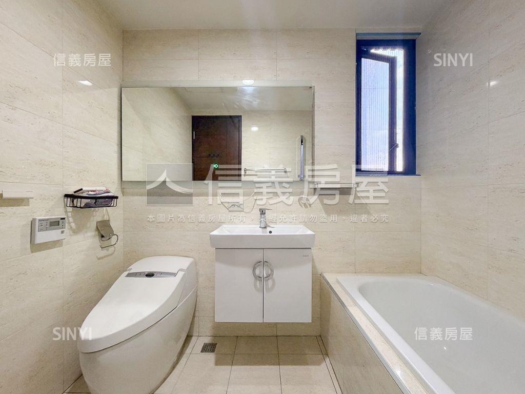 國賓大悅角間採光三房房屋室內格局與周邊環境