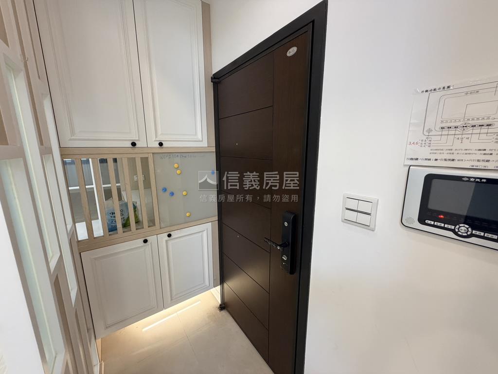集英路喜多３房車位房屋室內格局與周邊環境