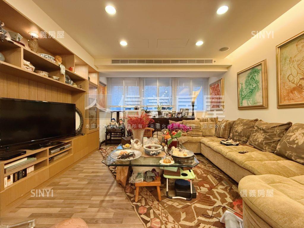 林森路稀有電梯裝潢兩房房屋室內格局與周邊環境