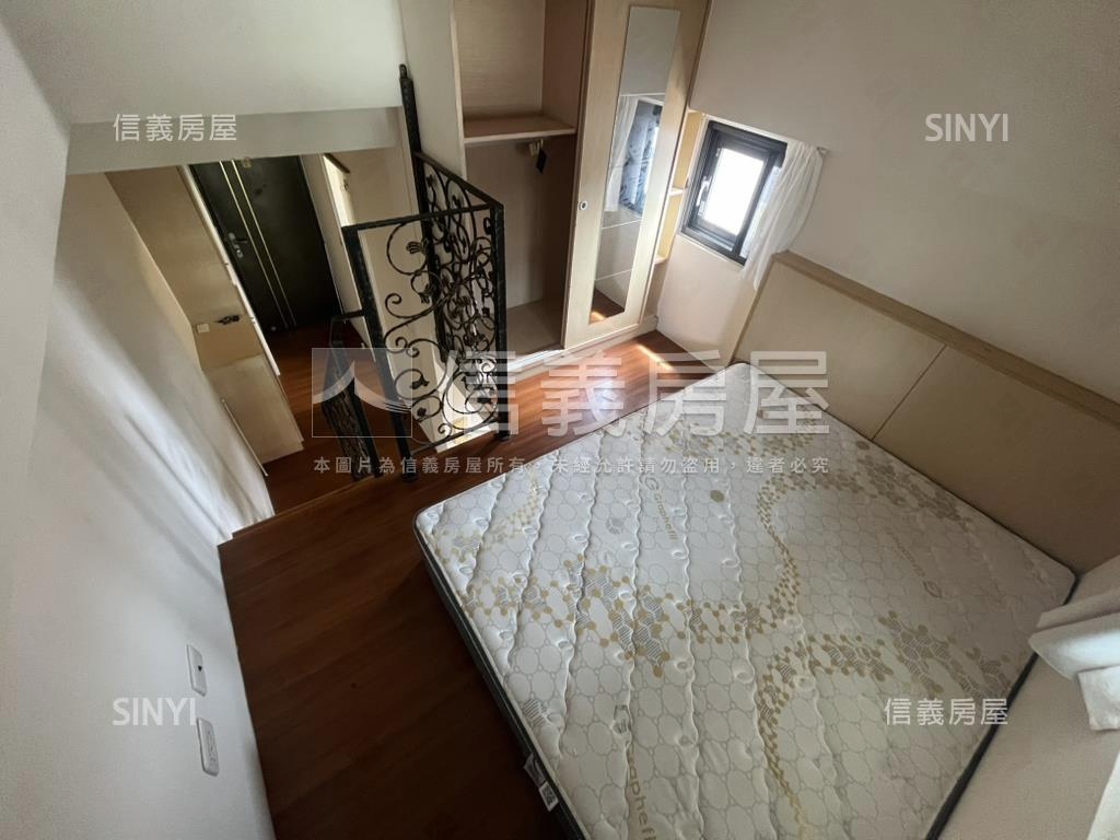 歐夏蕾樹梢戶套房房屋室內格局與周邊環境