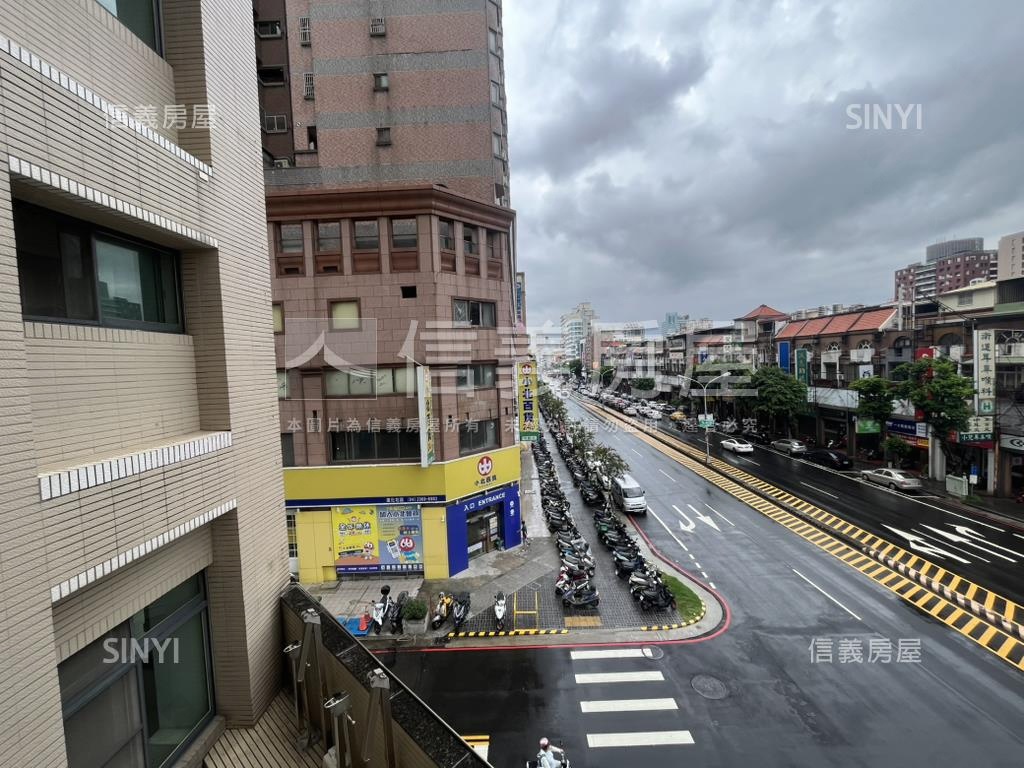 歐夏蕾樹梢戶套房房屋室內格局與周邊環境