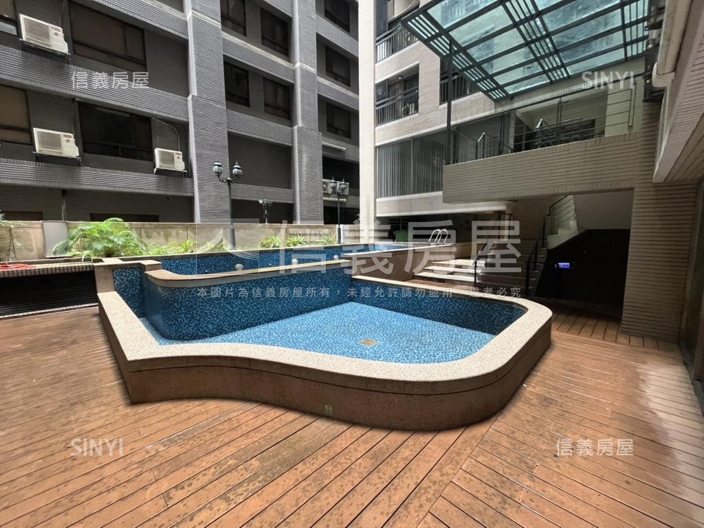 歐夏蕾樹梢戶套房房屋室內格局與周邊環境
