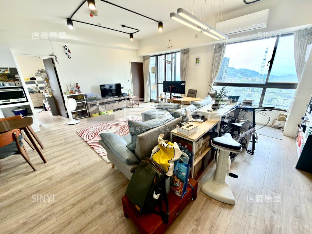 綠意景觀●寬敞●綠灣七樓房屋室內格局與周邊環境