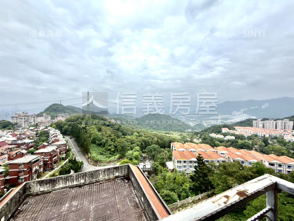 綠意景觀●寬敞●綠灣七樓房屋室內格局與周邊環境