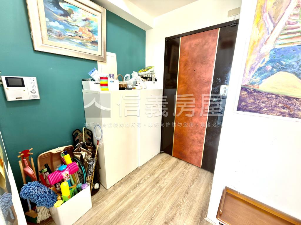 綠意景觀●寬敞●綠灣七樓房屋室內格局與周邊環境