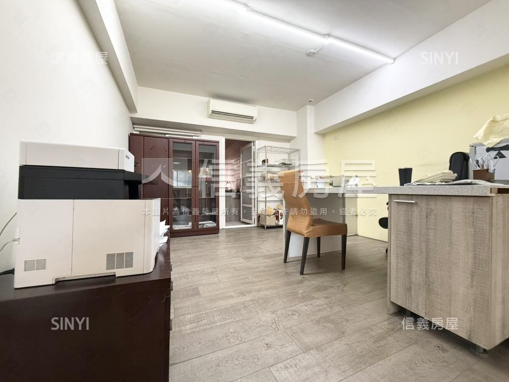 近澄清醫院雙店面房屋室內格局與周邊環境