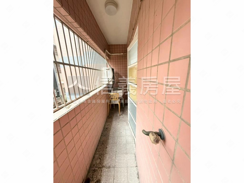 近澄清醫院雙店面房屋室內格局與周邊環境