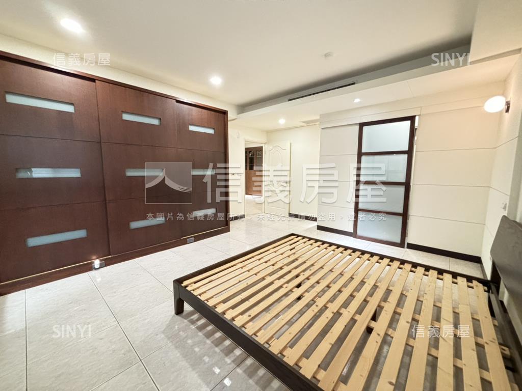 近成大｜四房雙車位房屋室內格局與周邊環境