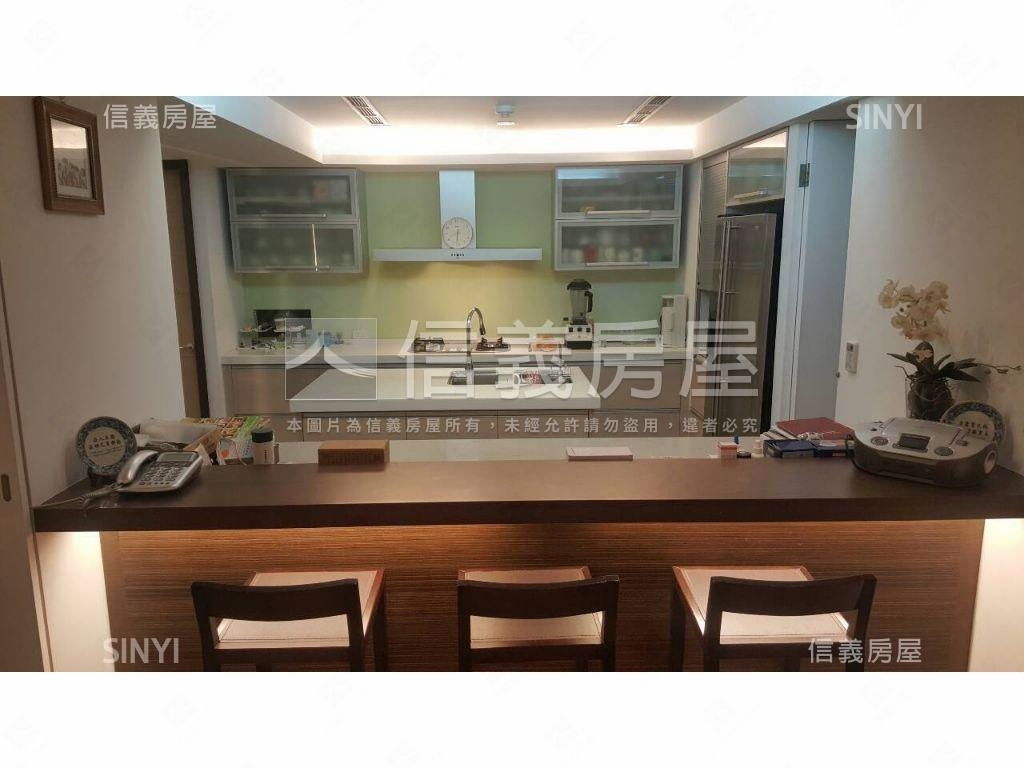 國泰仁愛外牆重整美邸房屋室內格局與周邊環境