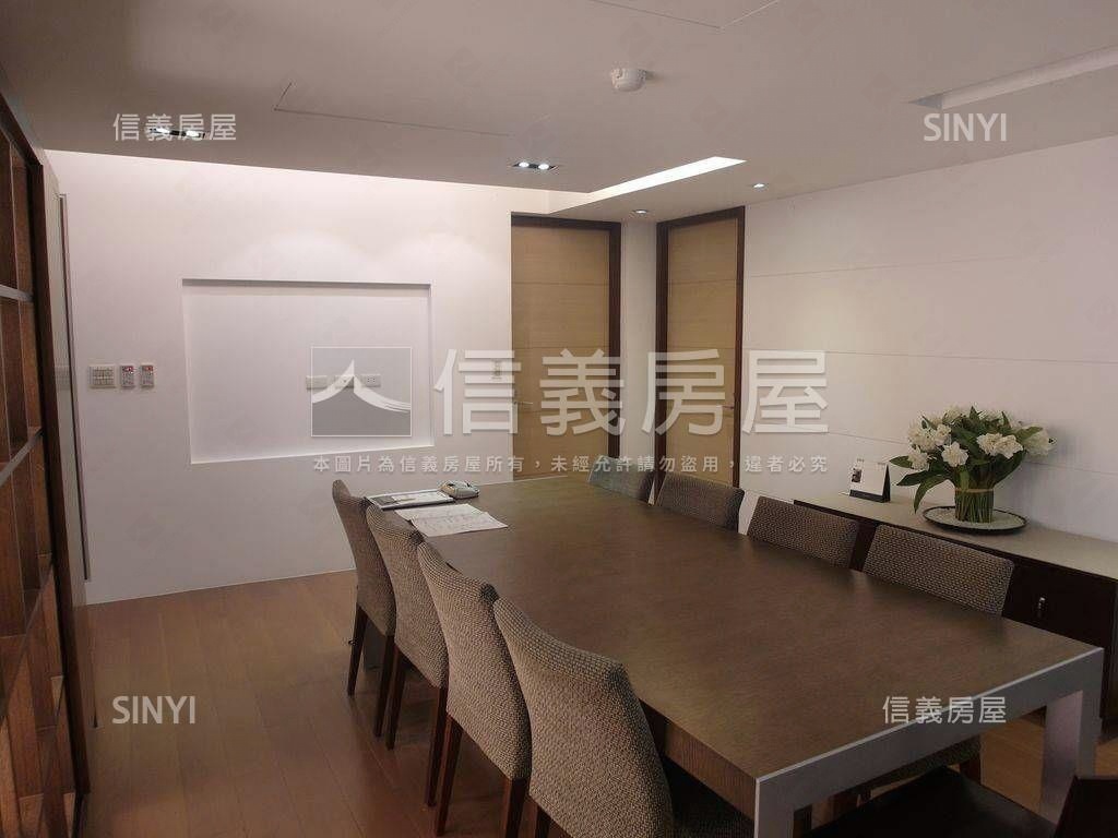 國泰仁愛外牆重整美邸房屋室內格局與周邊環境